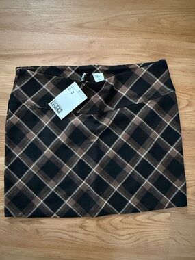 H&M Plaid Mini Skirt in Black and Brown